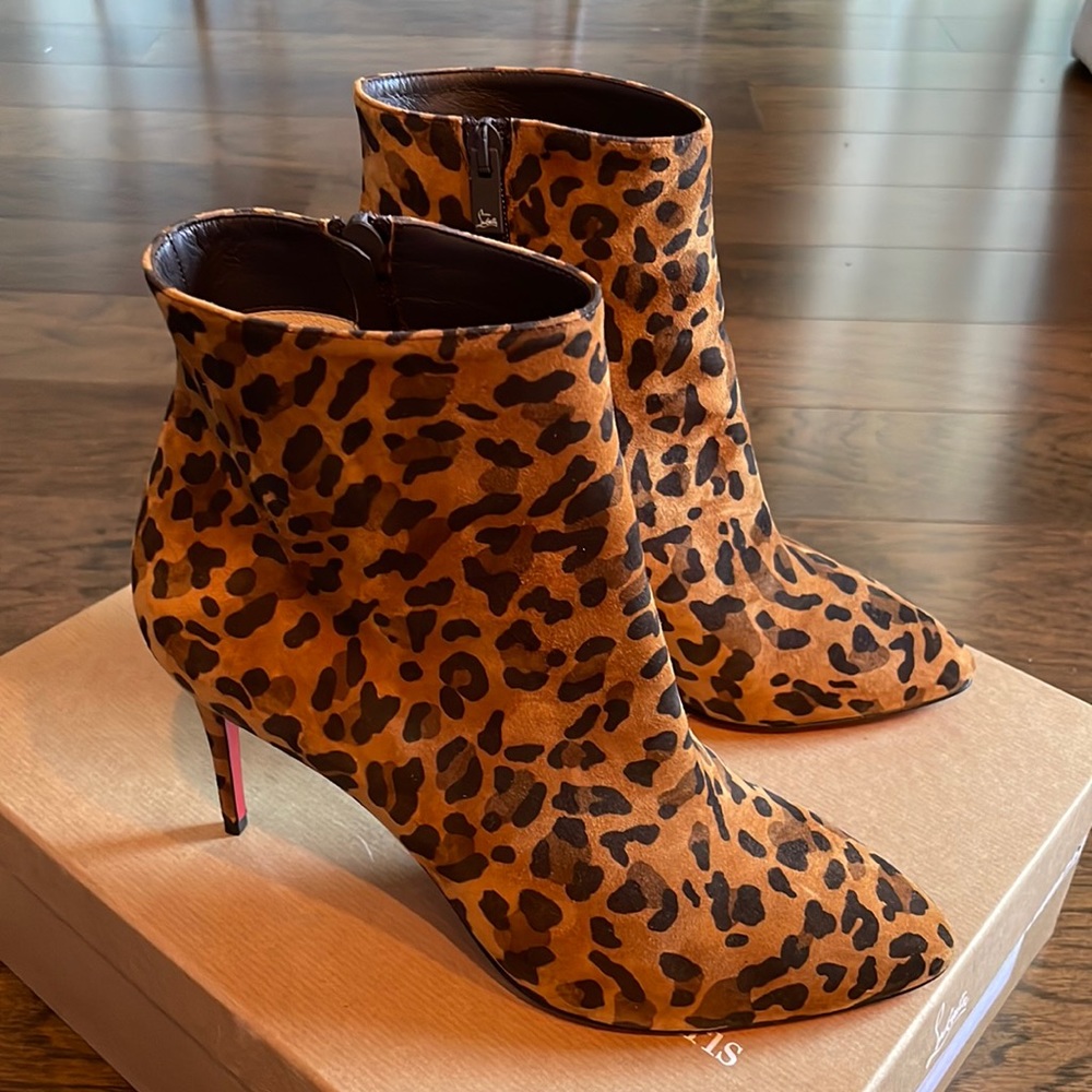 Christian Louboutin Eloise 85 Leopard Booties sz. 39